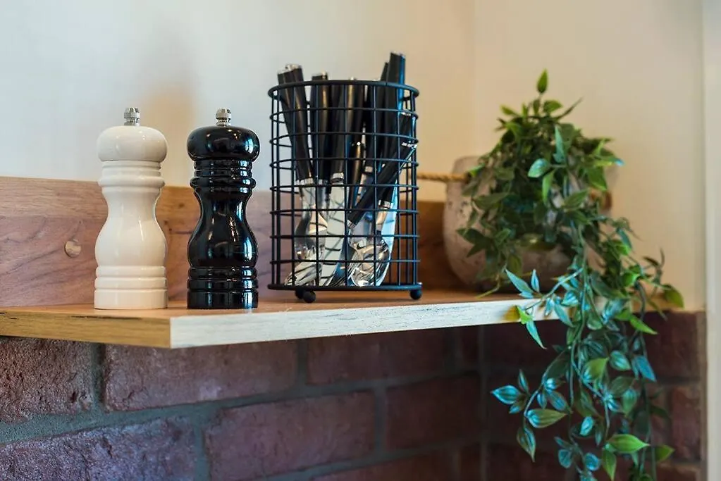Wanderer, Nilie Hospitality Mgmt Apartment Salonic