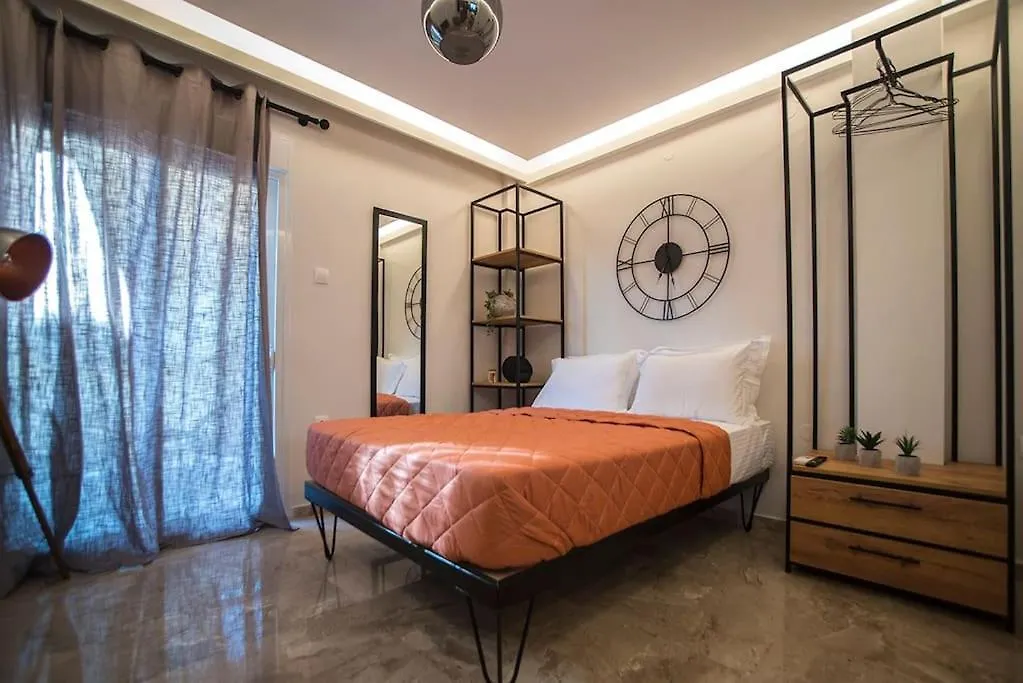 Wanderer, Nilie Hospitality Mgmt Apartment Salonic